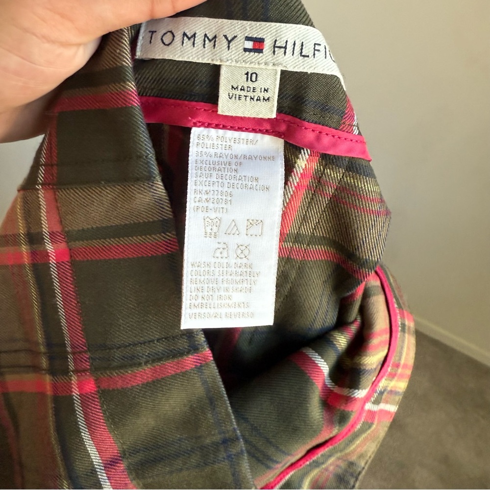 NWOT TOMMY HILFIGER PLAID OLEATED MINI SKIRT - Picture 3 of 4